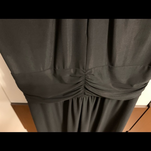 Perfect black Dress - Picture 4 of 13